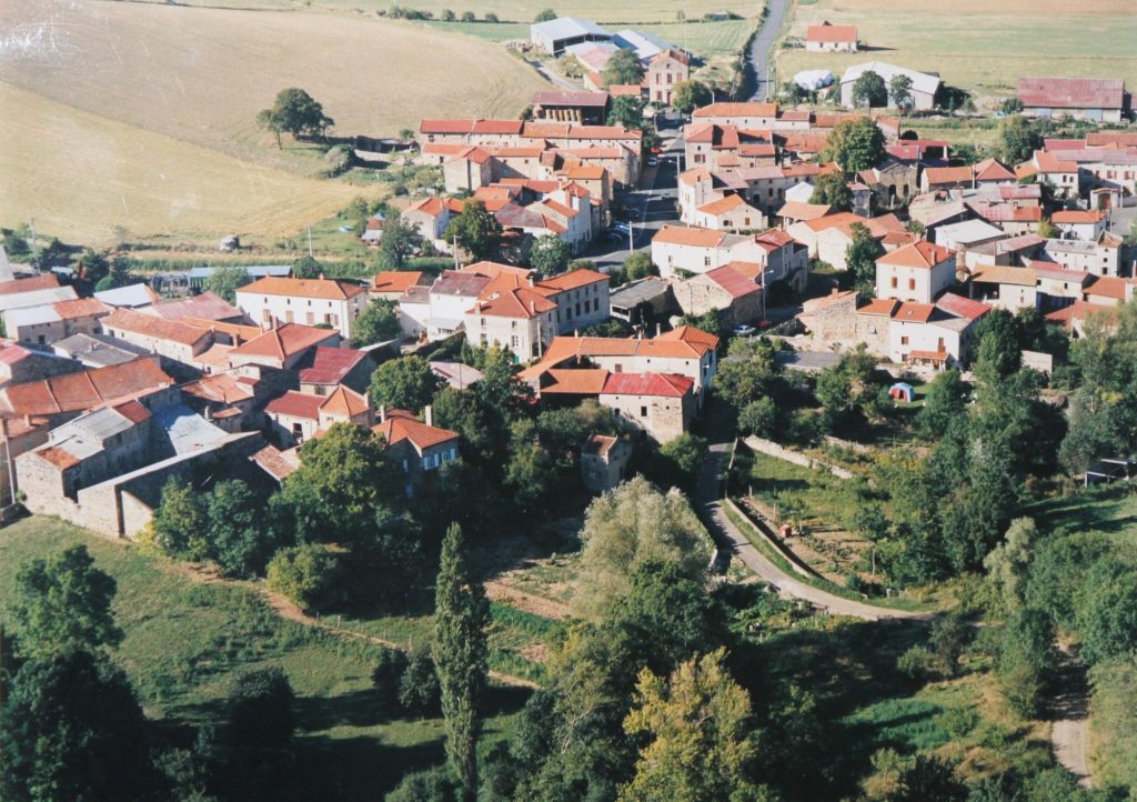 Segonzat - le village, commune de St Gervazy